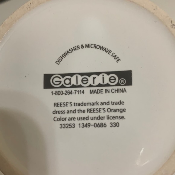 Galerie Reese’s Peanut Butter Cup Mugs - Picture 6 of 6